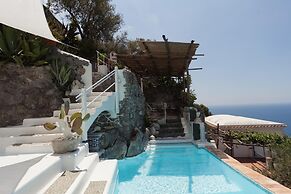 Villa Venusta - Majestic Villa With Pool