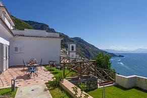 Villa Ecuba - Villa for Groups in a Strategic Position