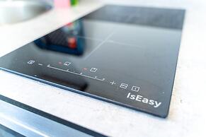 76 Bournbrook Road Equipped Studios Near QE