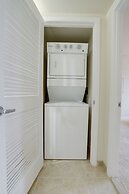 Amazing 2BR Condo in Pentagon City