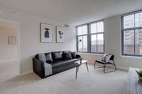 Amazing 2BR Condo in Pentagon City