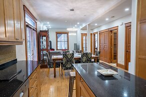Chic 2BR near Little Italy 5min to Metro