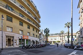 Large Apartment in the Heart of Santa Margherita L