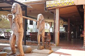 Nha Nghi Van Long Elephants