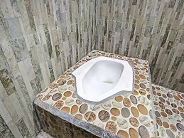 SPOT ON 91771 Homestay Bang HajiNearLapangan Penujak ( Inen Gonggang)