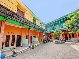 SPOT ON 91771 Homestay Bang HajiNearLapangan Penujak ( Inen Gonggang)