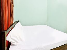 SPOT ON 91771 Homestay Bang HajiNearLapangan Penujak ( Inen Gonggang)