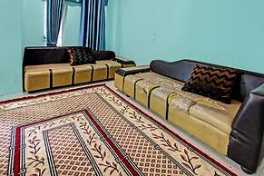 SPOT ON 91771 Homestay Bang HajiNearLapangan Penujak ( Inen Gonggang)