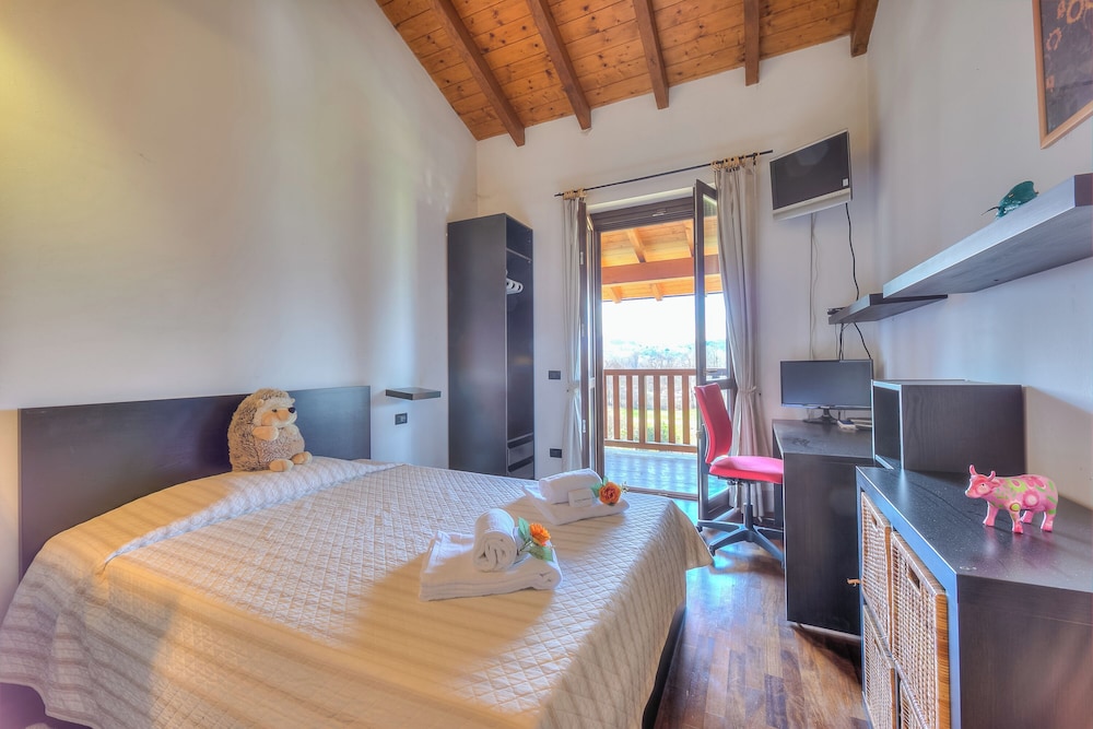 Miralago Lake View & Private Garden