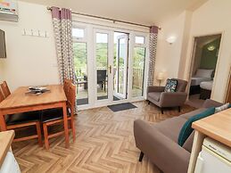 Chalet Log Cabin L14