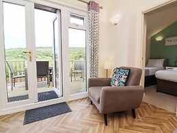 Chalet Log Cabin L14