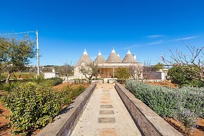 3224 Trulli Almaviva by Perle di Puglia