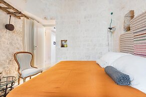 3224 Trulli Almaviva by Perle di Puglia