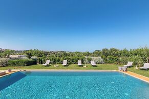 3224 Trulli Almaviva by Perle di Puglia