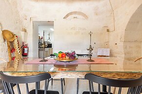3224 Trulli Almaviva by Perle di Puglia