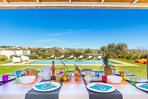 3224 Trulli Almaviva by Perle di Puglia