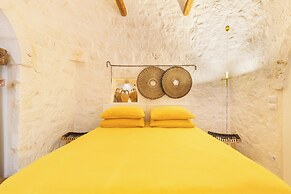 3224 Trulli Almaviva by Perle di Puglia