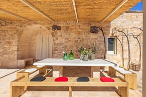 3224 Trulli Almaviva by Perle di Puglia