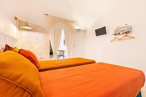 3224 Trulli Almaviva by Perle di Puglia