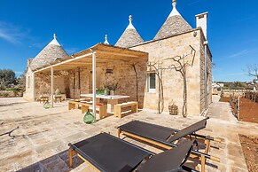 3224 Trulli Almaviva by Perle di Puglia