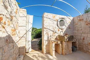 3224 Trulli Almaviva by Perle di Puglia