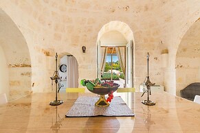 3224 Trulli Almaviva by Perle di Puglia