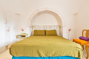 3224 Trulli Almaviva by Perle di Puglia