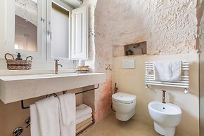 3224 Trulli Almaviva by Perle di Puglia