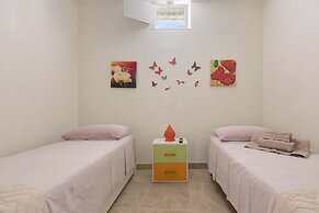 3229 Trullo Mimosa by Perle di Puglia