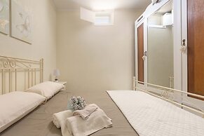 3229 Trullo Mimosa by Perle di Puglia