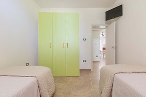 3229 Trullo Mimosa by Perle di Puglia