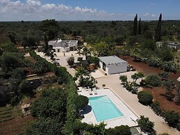 3229 Trullo Mimosa by Perle di Puglia