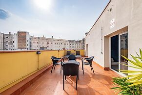 AinB Barcelona Sants Apartments