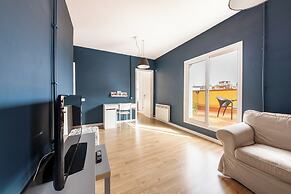 AinB Barcelona Sants Apartments