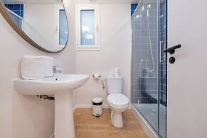 AinB Barcelona Sants Apartments