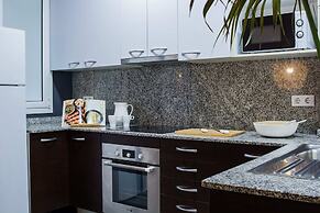 AinB Barcelona Sants Apartments