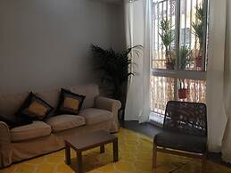 AinB Barcelona Sants Apartments