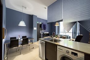 AinB Barcelona Sants Apartments