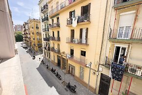 AinB Barcelona Sants Apartments
