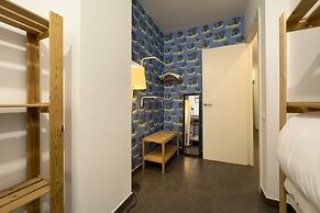 AinB Barcelona Sants Apartments