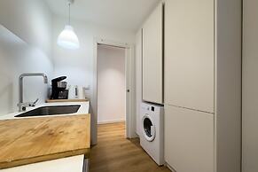 AinB Barcelona Sants Apartments