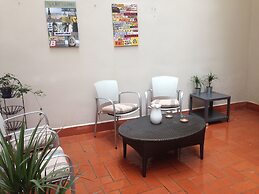 AinB Barcelona Sants Apartments