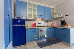 Light Blue Apartment by Wonderful Italy