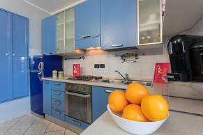 Light Blue Apartment by Wonderful Italy