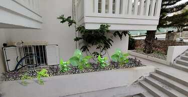 Cost Mari Boutique Hotel