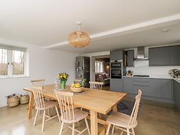 High Cogges Farm Holiday Cottages