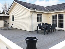 7 Person Holiday Home in Hals-by Traum