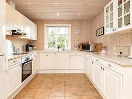 7 Person Holiday Home in Hals-by Traum
