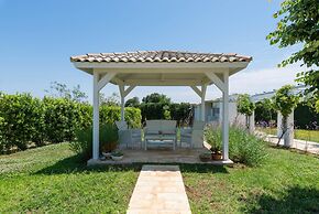 Trullo Letizia con Piscina