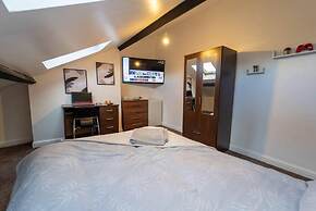 Cosy Room Walking Distance to the City